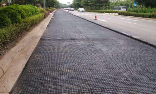 玻璃钢地格栅是玻纤土工格栅的一种吗？